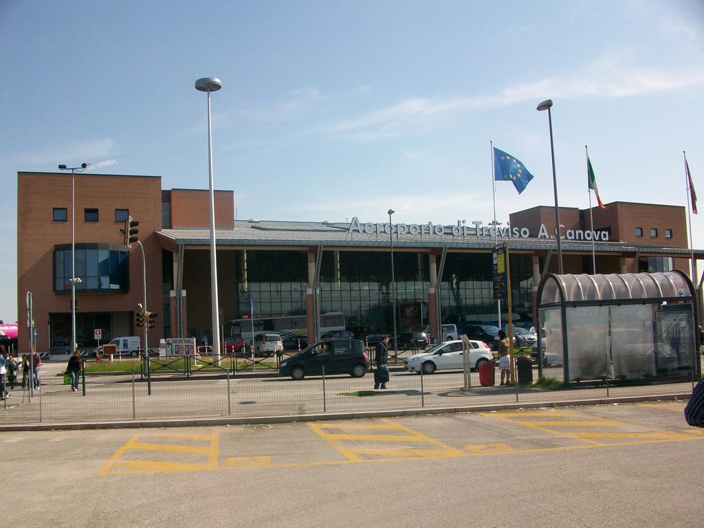 Mamma Mia On Ground Floor With Private Parking Tv-Venice تريفيزو المظهر الخارجي الصورة